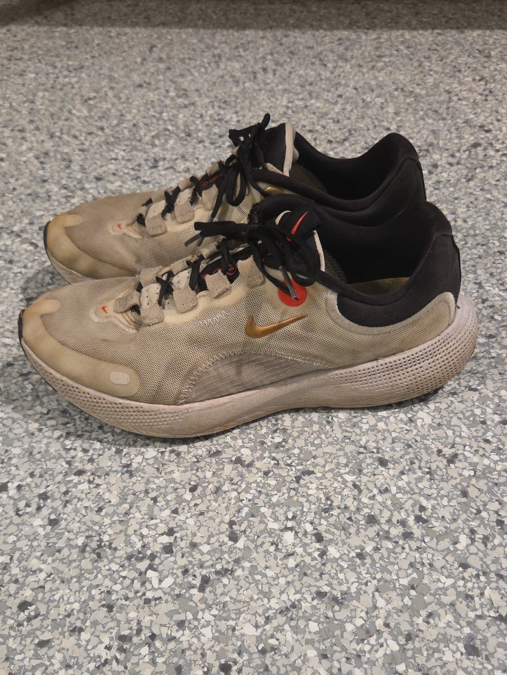 Nike React Escape Run Shoes Size 9